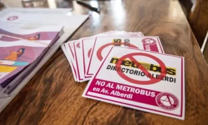 No-al-Metrobus-en-Av-Alberdi