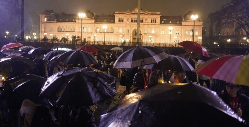 plaza-de-mayo-discapacidad-scaled
